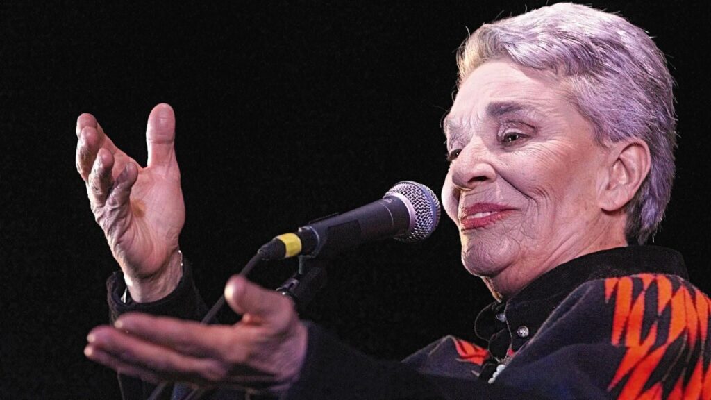 Chavela Vargas - Mujeres Villanas
